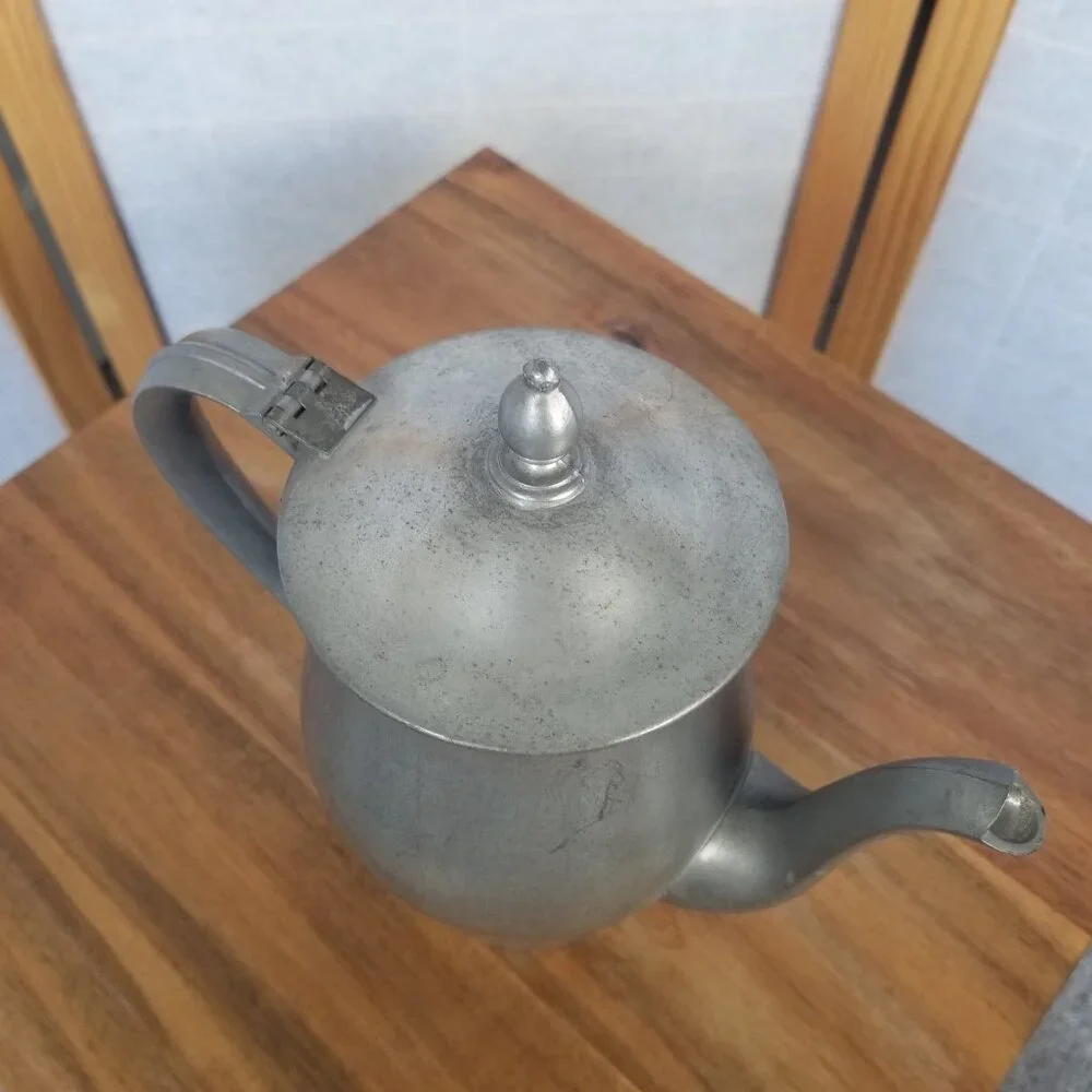 Vintage Pewter Lidded Coffee Pot Pitcher Handle Flip Top Lid 7